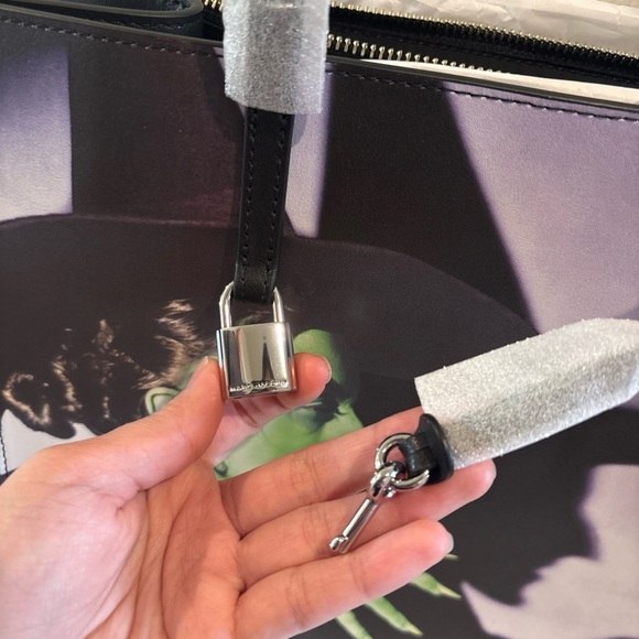 NWT Marc Jacobs x "The Wizard of Oz" Large Leather Tote - Picture 10 of 10